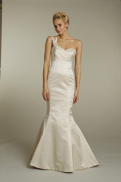 mermaid wedding dresses 2011 Mermaid Strapless Chapel Train Tulle Lace Applique Backless Wedding Dress