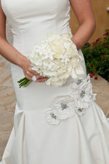 Priscilla of Boston
Trumpet
JL202
Fit & flare
elegant
flower details