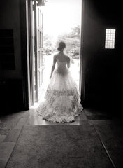 Monique Lhuillier Daisy Wedding Dress Lace Strapless Beaded Floral Applique Tiered A Line Back Wide