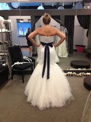Monique Lhuillier Trumpet Lace & Tulle Wedding Dress