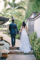 Monique Lhuillier Treasure Lace Wedding Dress