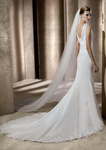 Pronovias Brisa Trumpet Bateau Wedding Dress