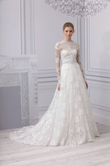 Monique Lhuillier Treasure Lace Wedding Dress