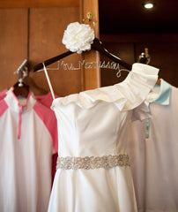 Romona Keveza
Fit & Flare
One Shoulder
Ruffled
Silk Dupioni
Sash
Hanging Dress