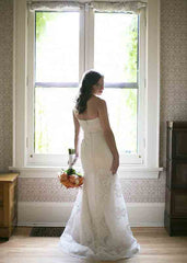 Monique Lhuillier 'Arielle' Lace Mermaid Gown