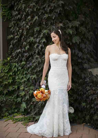 Monique Lhuillier 'Arielle' Lace Mermaid Gown