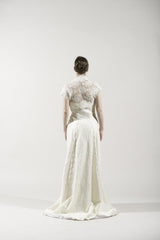 Jinny Ko
lace 
strapless
white
detailed back