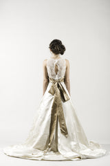Monique Lhuillier 
Satin
Lace Overlay
A-line 
ivory