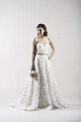 Dennis Basso 1112
Organza Wedding Dress for Kleinfeld Style 6255GGGR
flowers 
luxurious
side wide