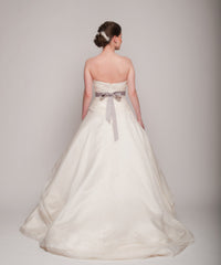 Rivini
Giselle
Ball Gown
Back wide
Peplum 
Silk Organza