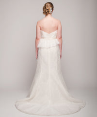 Christos
Gretta
Peplum
Silk Organza Wedding Dress
Eyelet
Strapless
Fit N Flare
Back wide