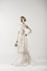 Carolina Herrera
Diana
Kleinfeld
Style 099
Lace
A-line
Sweetheart
Strapless
Blush
Wedding Dress
Front side wide
