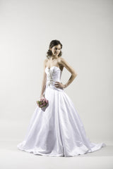Priscilla of Boston
JL104
White
Satin
Sweetheart
Strapless
Ball gown
Wedding Dress
Front/side wide