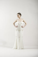 Pronovias
Agnes
Chiffon sheath
Ivory
old hollywood