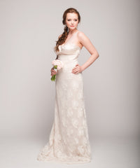 Mira Zwillinger
Lori
Lace
Tulle straps
V-neck
Wedding Dress
SIde wide