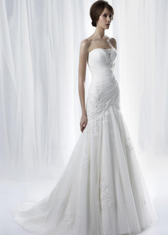 Anjolique Fitted Tulle Trumpet Wedding Dress
