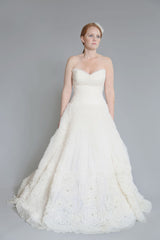 Rivini
Kyra
Ruched
A-line
Sweetheart
Strapless
Tulle
Wedding Dress
front