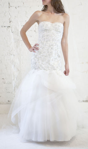 Monique Lhuillier 'Lumiere' Lace & Crystal Mermaid Gown