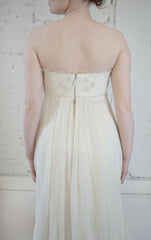 Melissa Sweet
Silk
Ivory
Sweetheart
Rosette
Wedding Dress
Strapless
back