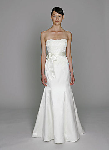 Monique Lhuillier Bliss 1103 Wedding Dress