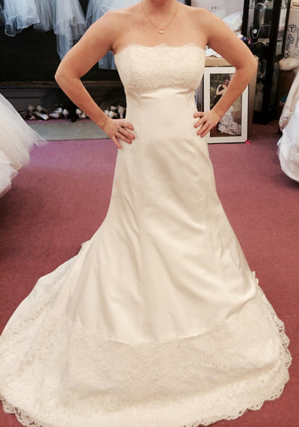 Monique Lhuillier Zuzanna Strapless Wedding Dress