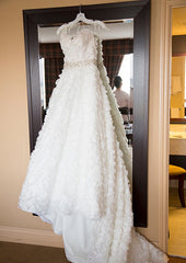 Dennis Basso 1112 White Organza Wedding Dress