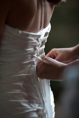 Pnina Tornai
Strapless
Ivory
Satin
Ruched
Trumpet
Sweetheart
Corset
Wedding Dress
Back close