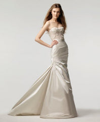 Monique Lhuillier
Magical Skirt
Lavender Corset
lace
ivory
embellished bodice
Front/side