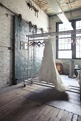 Pnina Tornai
Strapless
Ivory
Satin
Ruched
Trumpet
Sweetheart
Wedding Dress
Front wide hanging