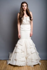 Rivini
Balia
Mermaid
Strapless
Silk Taffeta
Ivory
Wedding Dress
Front wide