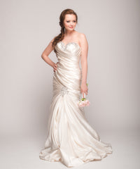 Pnina Tornai
Ruched Mermaid
Corset
Pickup Hem
Side Wide
Crystal Applique