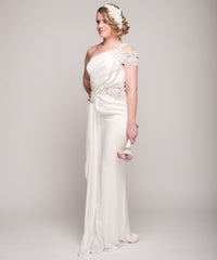 Marchesa
One Shoulder
Beaded
Wedding Dress
Side wide