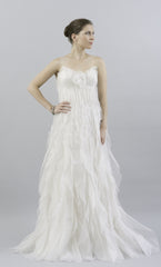 Mira Zwillinger
Nymph
Featherweight
Organza
White
Strapless
Pleated
Wedding Dress
Front wide