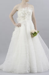 Vera Wang
Ella
A-line
White
Floral
Tulle
Wedding Dress
Front close