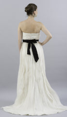 Vera Wang
Delilah
Strapless
Pleated
Silk Organza
Ivory
A-line
Wedding Dress
back