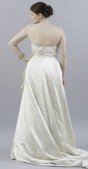 Judd Waddell
A-Line
Silk Satin
Ivory
Ruffle
Wedding Dress
Back wide