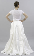 Joanna August
Patricia
Satin
A-line
Full Skirt
Ball Gown
White
Wedding Dress
Back wide