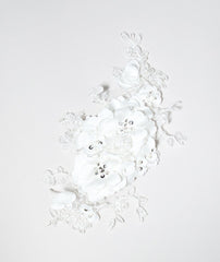 Suzy O'Rourke
Petit Petal
Headpiece
Satin & Lace
Floral 
Beaded
Detail