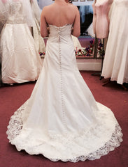 Monique Lhuillier Zuzanna Strapless Wedding Dress