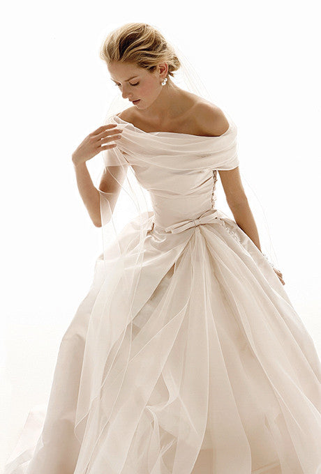 le spose di gio off the shoulder wedding dress Clean lines, soft silk satin, off-shoulder silhouette. @lesposedigio doing what it does best #bridalseason #bridalmakeup #weddingplanning #bridalstyle #weddingfashion #bridallook #newcollections #bridalinspo #bigday #weddingdress #weddinginspiration