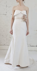 Lela Rose
The Pond
Silk Cotton Faille
Strapless
Mermaid
Wedding Dress
Front wide