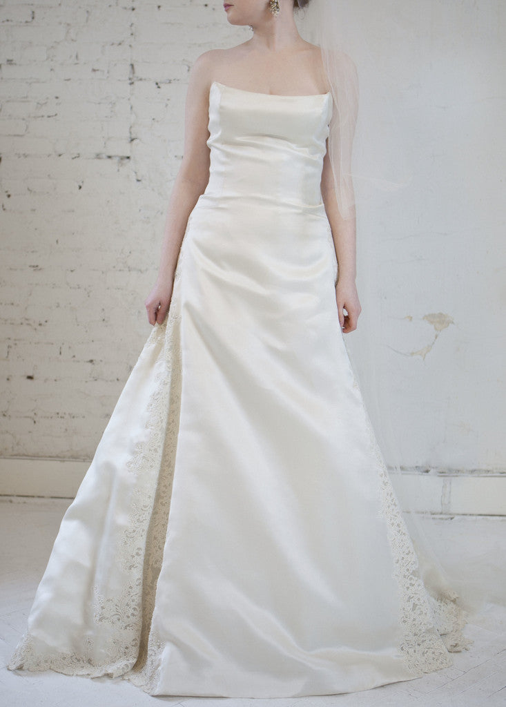 Vera wang sales luxe wedding dress
