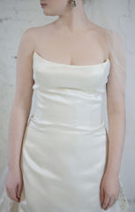 Vera Wang Luxe Lace & Satin A-Line front up close