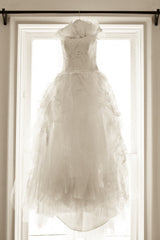 Vera Wang 'Eliza' Lace & Tulle Gown